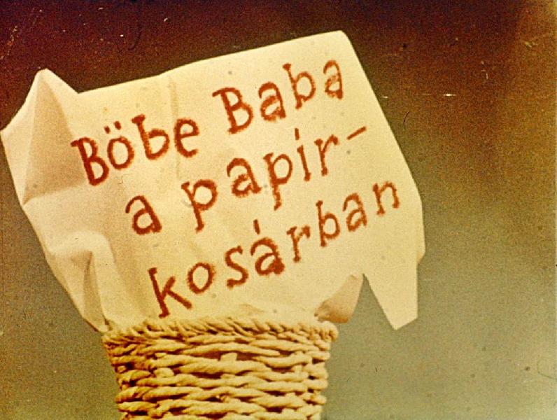 Böbe baba a papírkosárban 