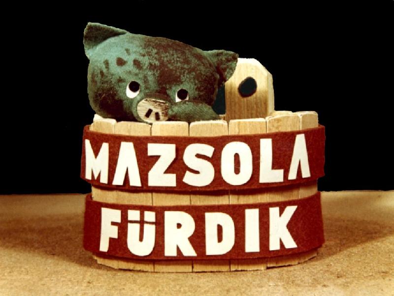 Mazsola fürdik 