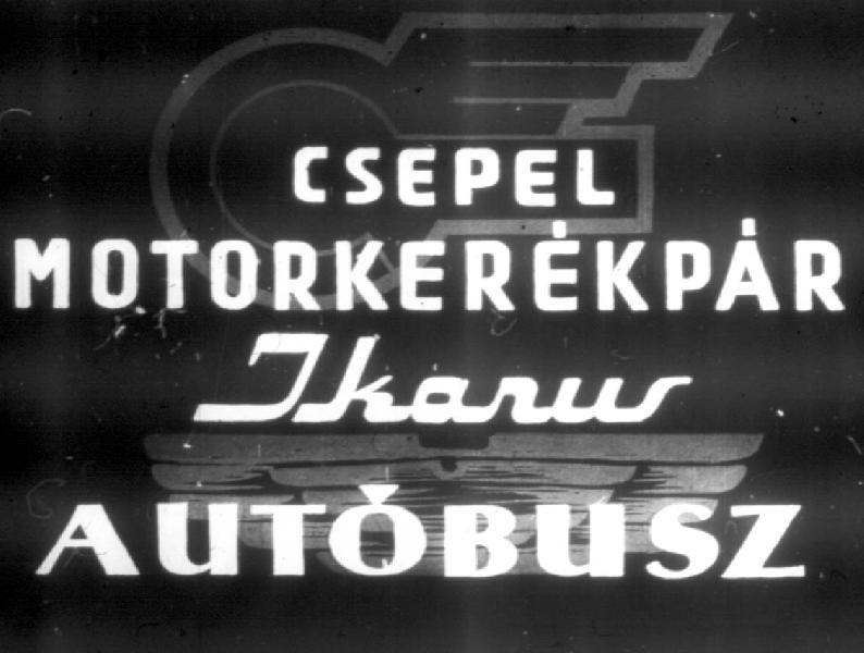 Csepel motorkerékpár és Ikarusz autóbusz 