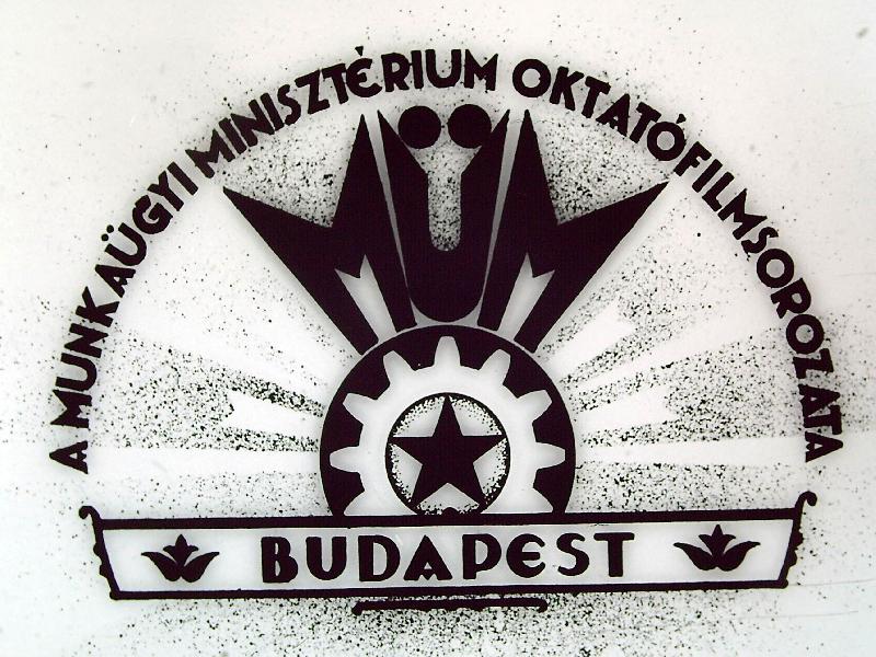 Ajtótok beépítése válaszfalba