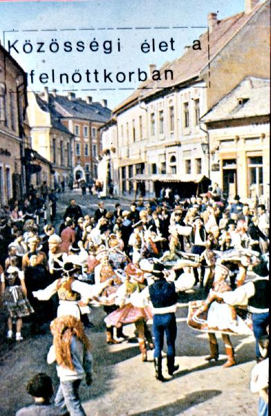 Közösségi élet a felnőttkorban