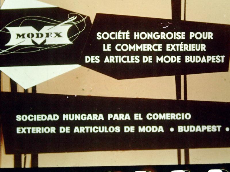 Korunk divatja (MODEX : Société Hongroise Pour le Commerse Extérieur des Articles de Mode)