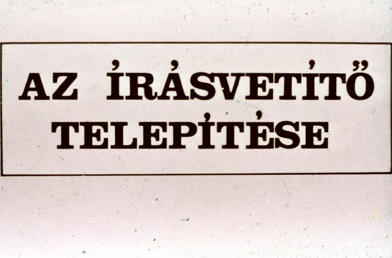 Az írásvetítő telepítése